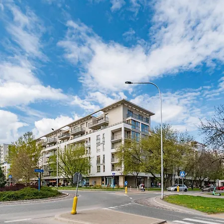 Lägenhet Obrzezna 1 By Homeprime Warszawa