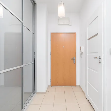 Apartment Obrzezna 1 By Homeprime Warsaw